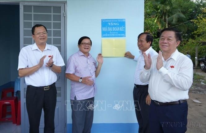 95 nam nganh Tuyen giao anh 11