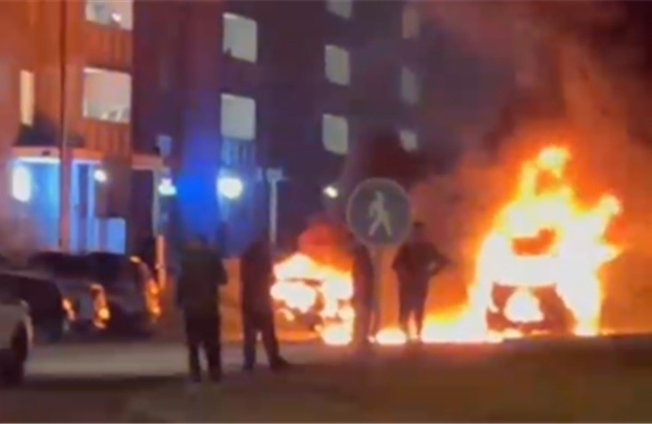 UAV Ukraine tan cong quy mo lon vao thu do Moskva cua Lien bang Nga hinh anh