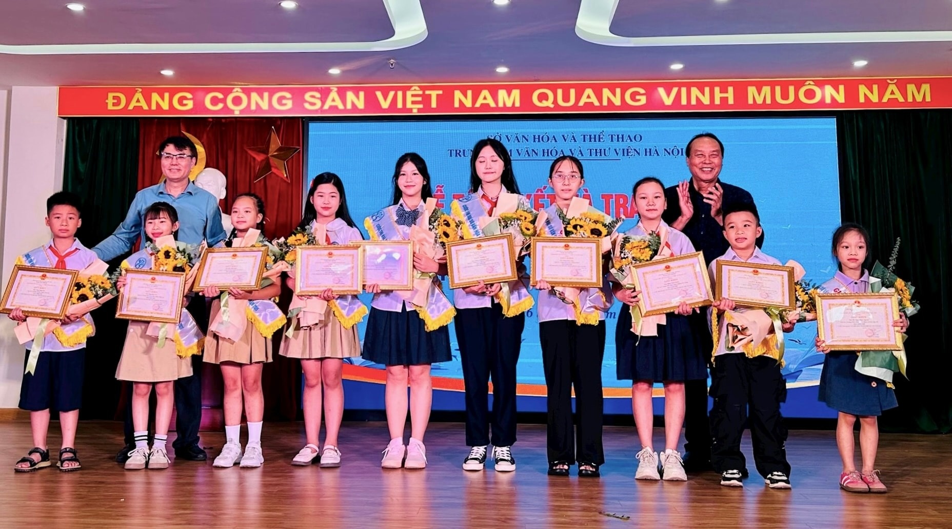 Van hoa doc anh 3