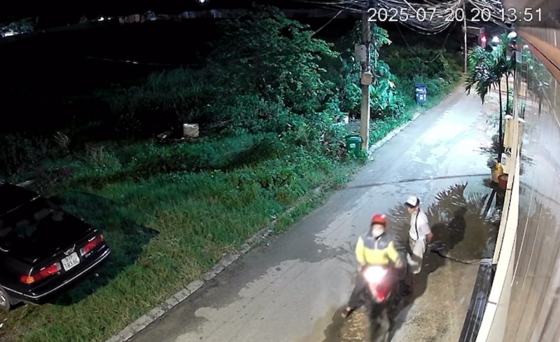 giật 100 tờ vé số ảnh 2 giat 100 to ve so anh 2