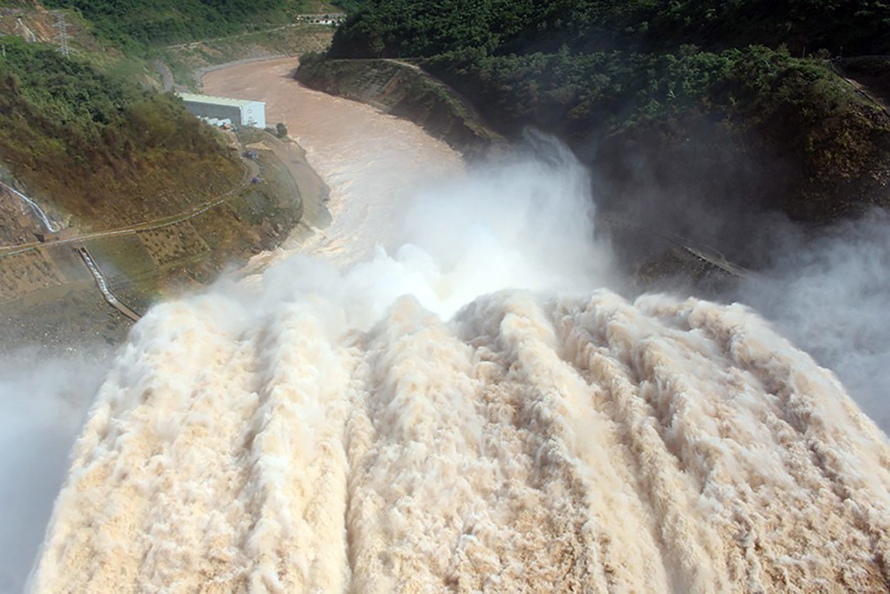 Nhieu thuy dien o Nghe An xa nuoc truoc bao Wipha hinh anh