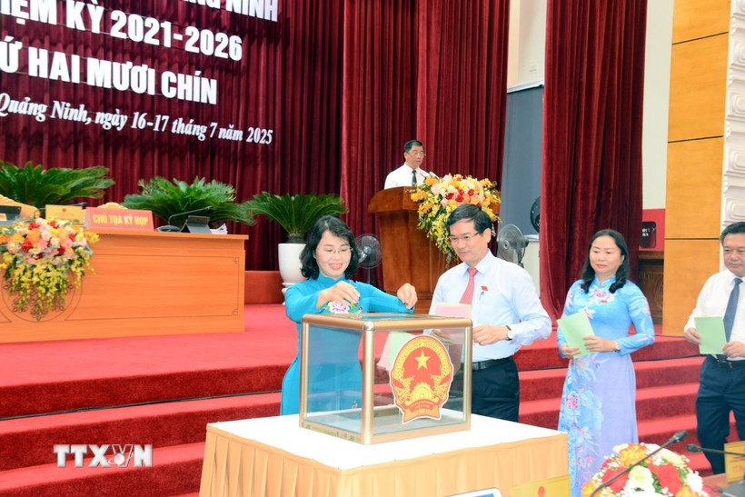 Pho chu tich Quang Ninh anh 1