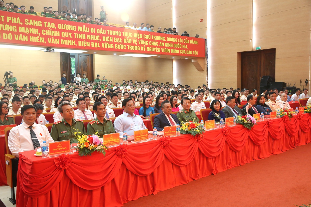 Nguyen Thanh Tung Cong an anh 1