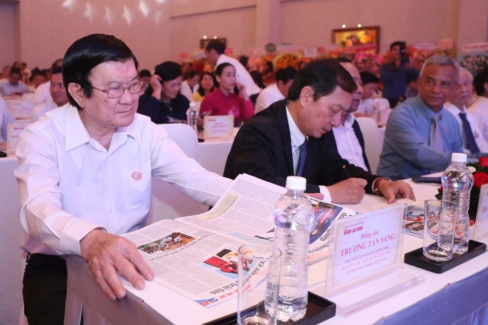 Bao Nguoi Lao Dong anh 3