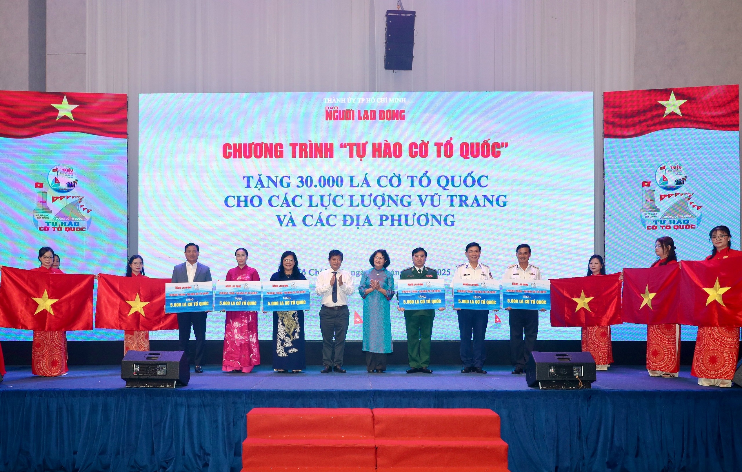 Bao Nguoi Lao Dong anh 13