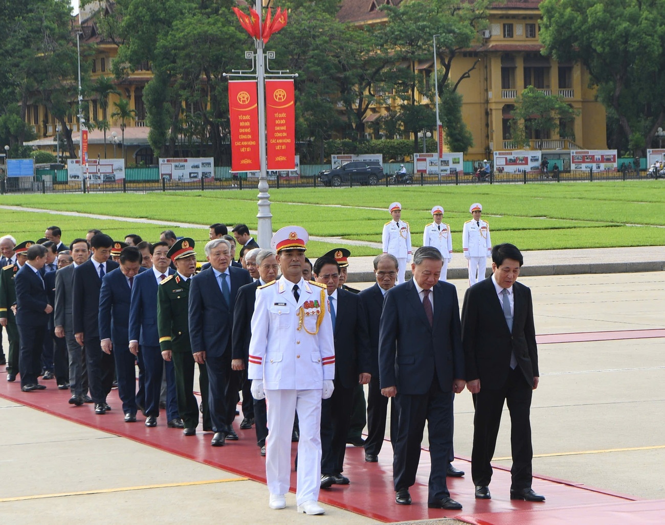 Lang Bac Ho Chi Minh anh 6