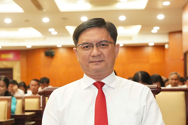 Ong Nguyen Manh Cuong duoc bau lam Pho chu tich UBND TP.HCM hinh anh