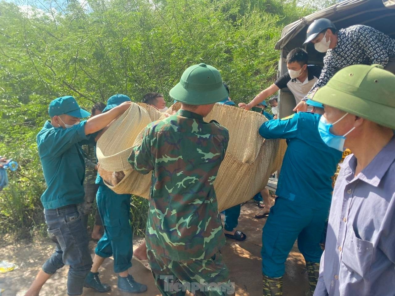 Hai thi the Lang Son anh 2