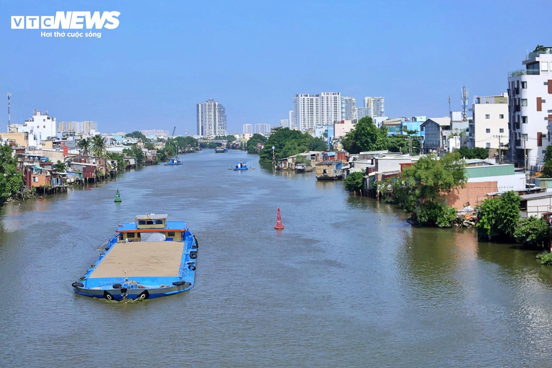 Doi nha kenh Doi TP.HCM anh 2