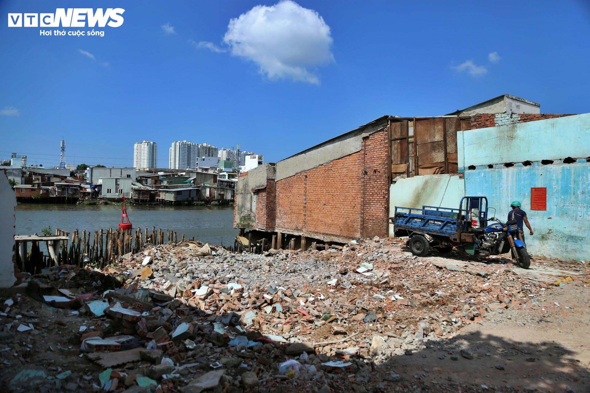 Doi nha kenh Doi TP.HCM anh 5