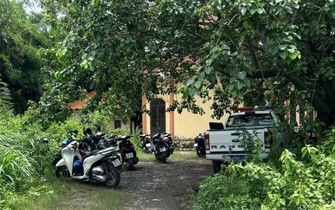 Chay nha o TP.HCM, doi nam nu tu vong hinh anh