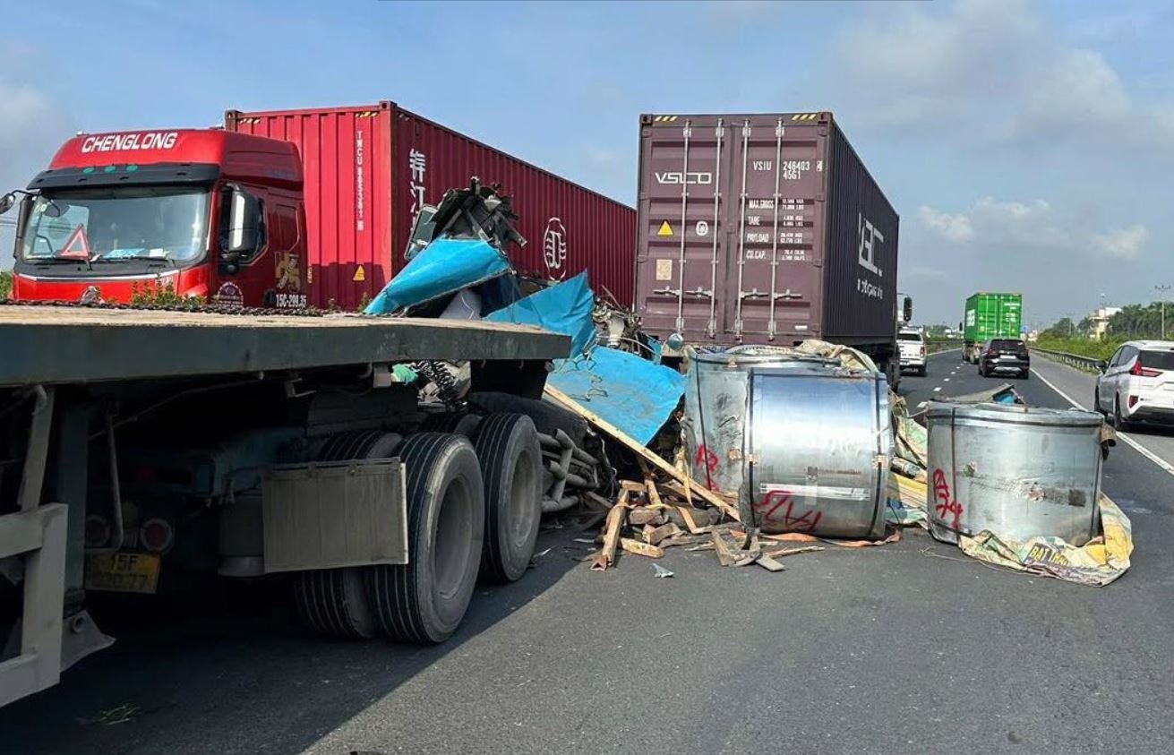 3 cuon thep dut day, de nat cabin xe dau keo hinh anh