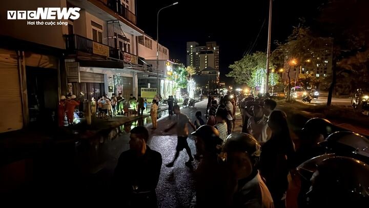 Chay gara oto Hue anh 3