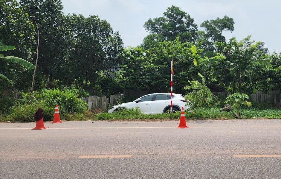 Cu ba dang lam ruong bi oto mat lai dam tu vong hinh anh