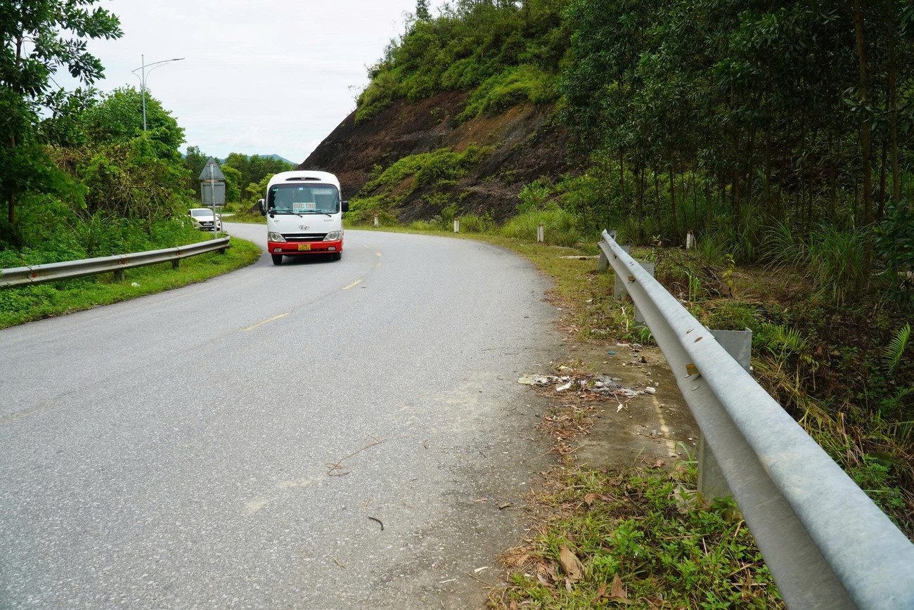 Nga xe len thi the anh 10