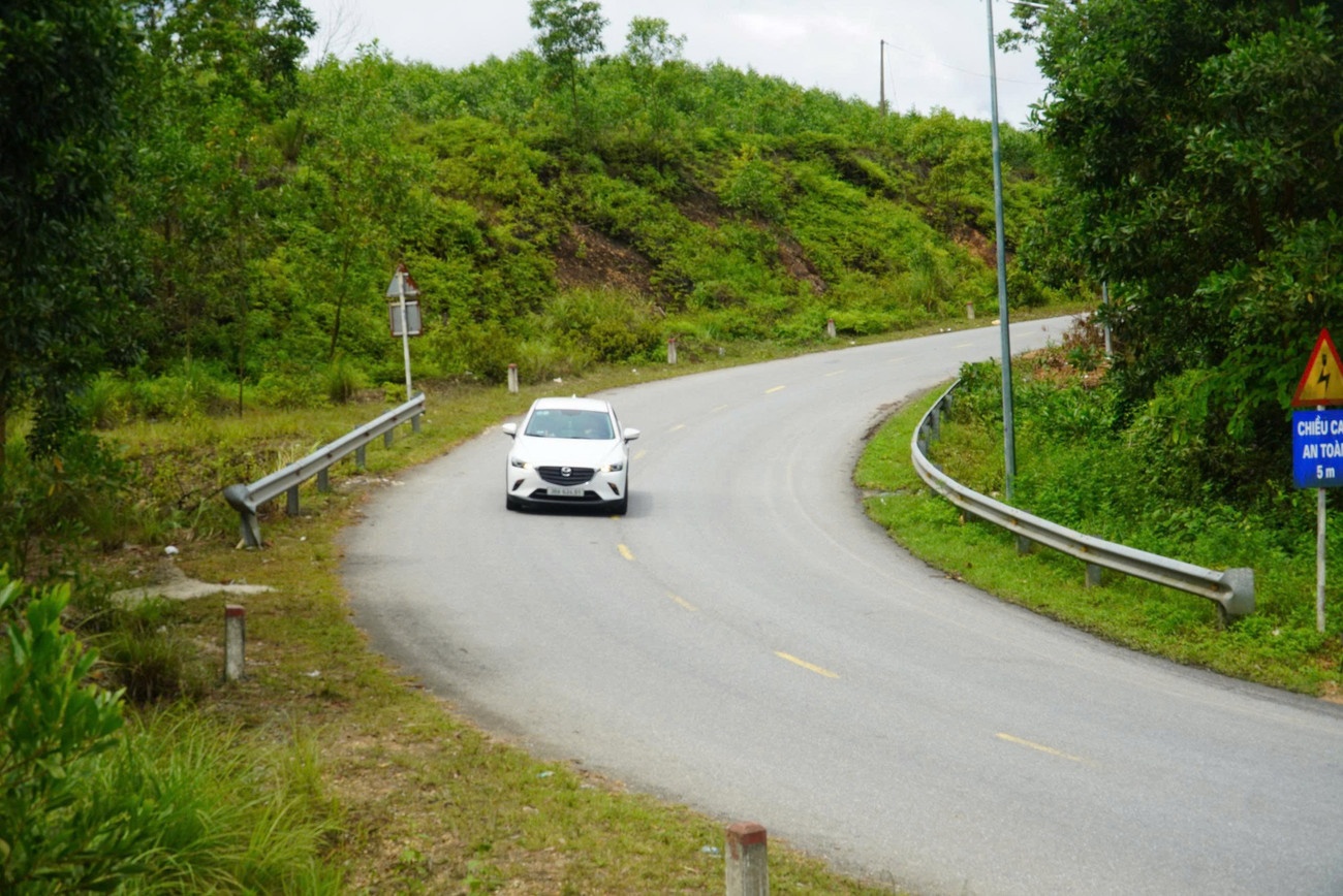 Nga xe len thi the anh 6