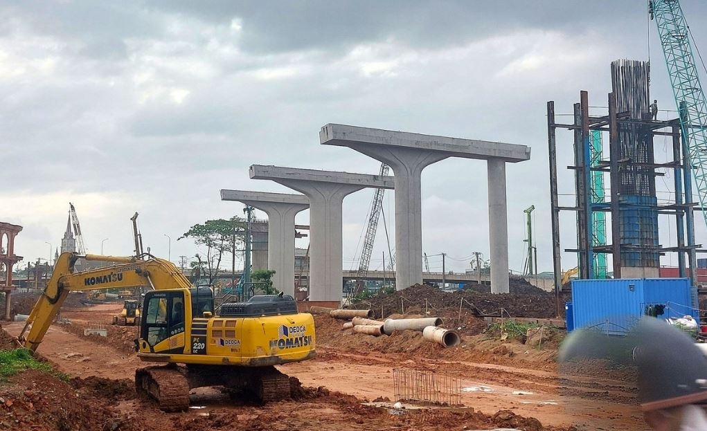 Can canh cau vuot nut giao phuc tap nhat Vanh dai 3 TP.HCM hinh anh