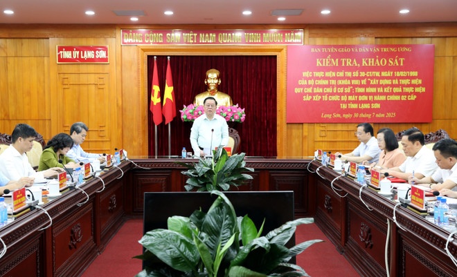 Nguyen Trong Nghia Tuyen giao anh 2