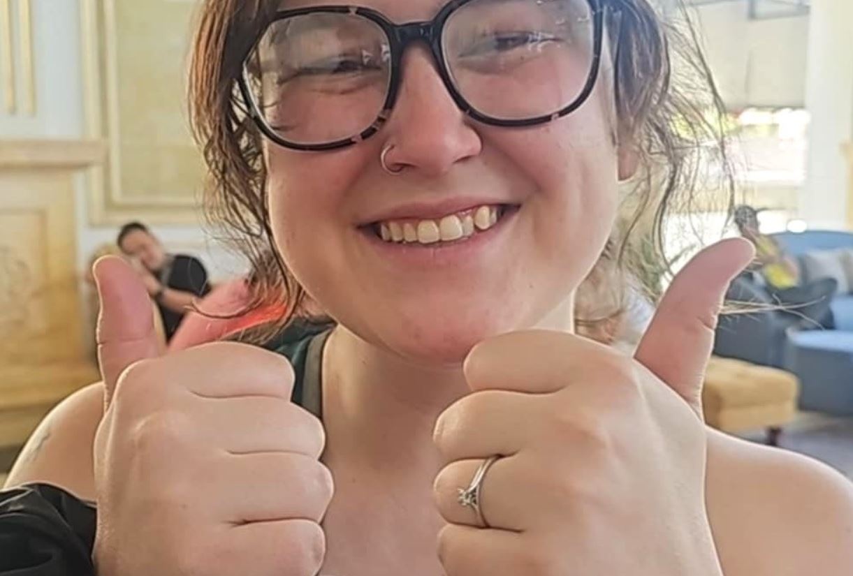 Khach Tay tim duoc nhan dinh hon roi o bien Da Nang hinh anh