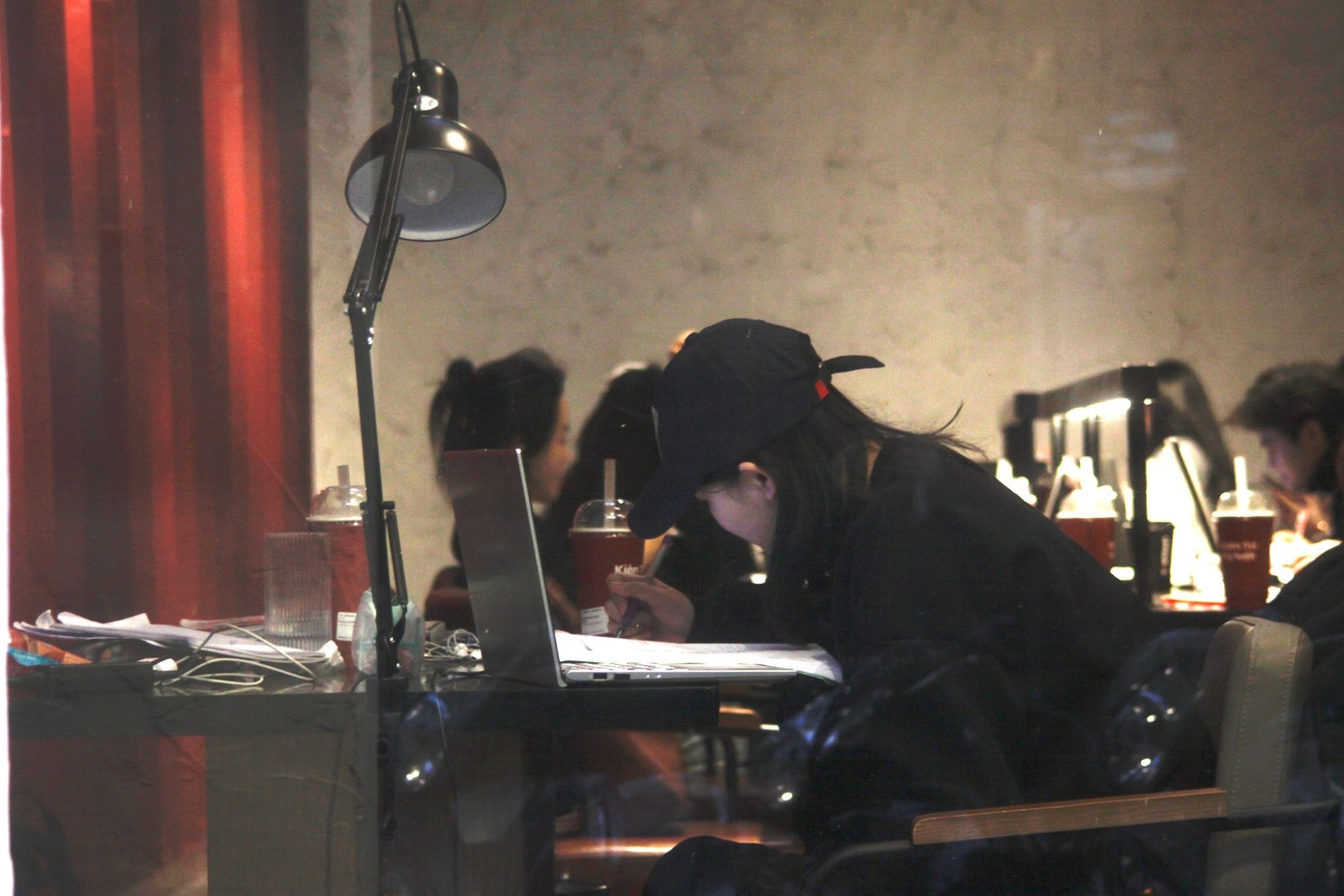 Nguoi tre co don anh 1