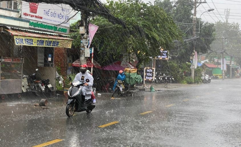 TP.HCM mua dong gia tang trong tuan moi hinh anh