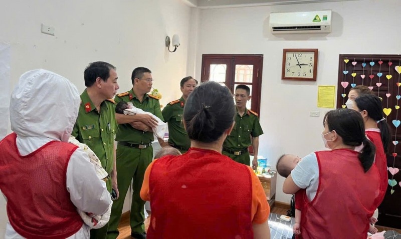 Mang thai ho xuyen bien anh 2