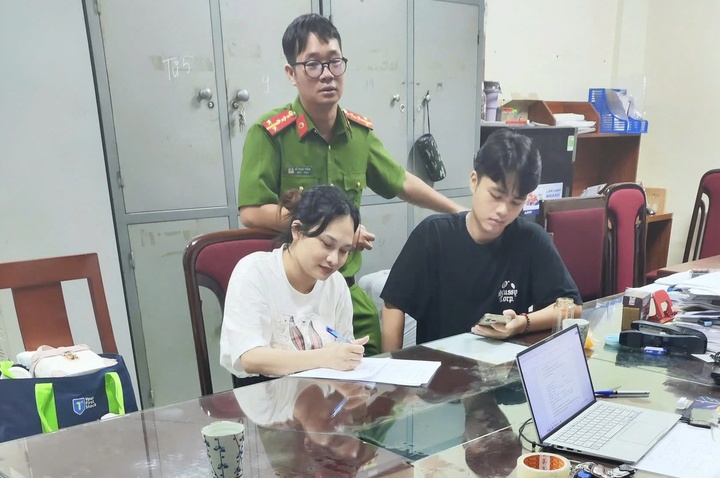 Ngo Thi Theu Mr Hunter anh 1