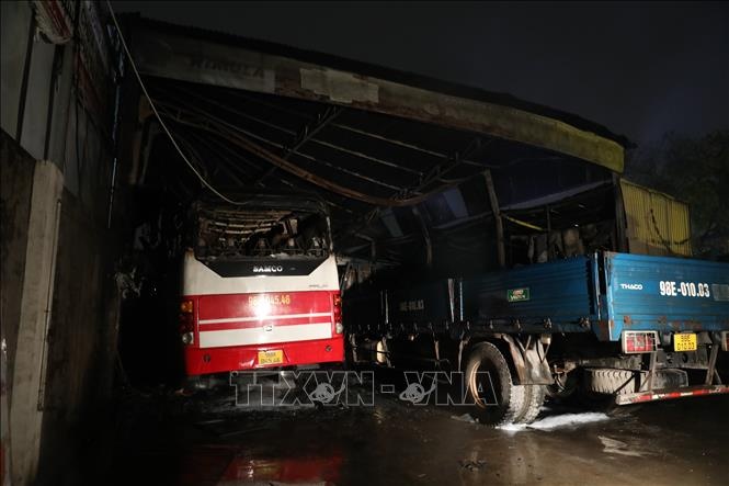 Chay 6 oto Bac Ninh anh 2