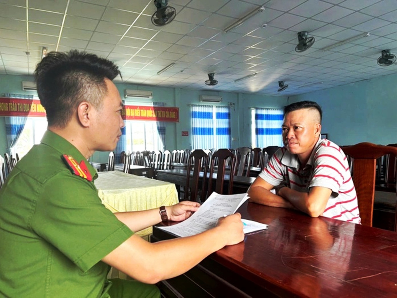 5 lan trom vang, tien cua nguoi quen hinh anh