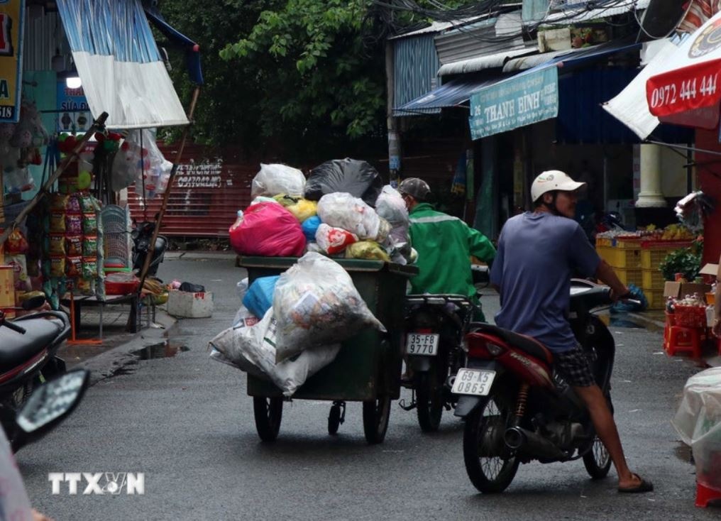 Tang tien rac TP.HCM anh 1
