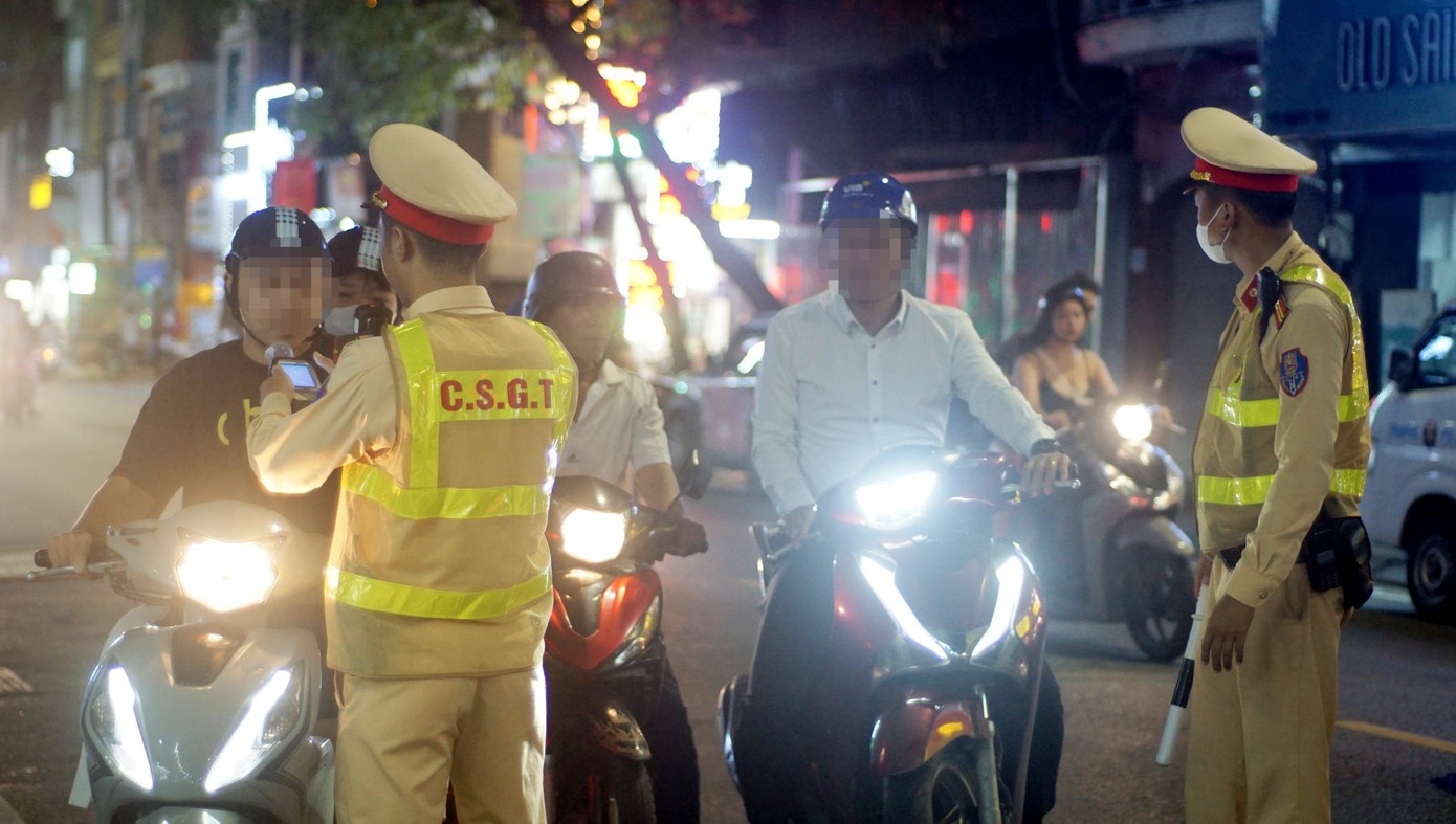 Cong khai CSGT Ha Noi anh 1