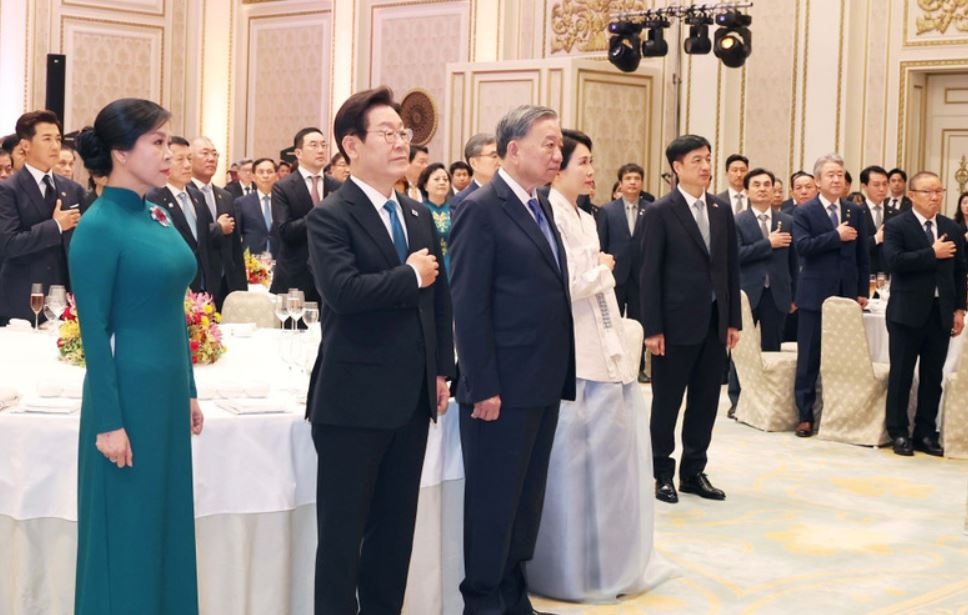 Tong Bi thu du chieu dai cap Nha nuoc do Tong thong Han Quoc chu tri hinh anh