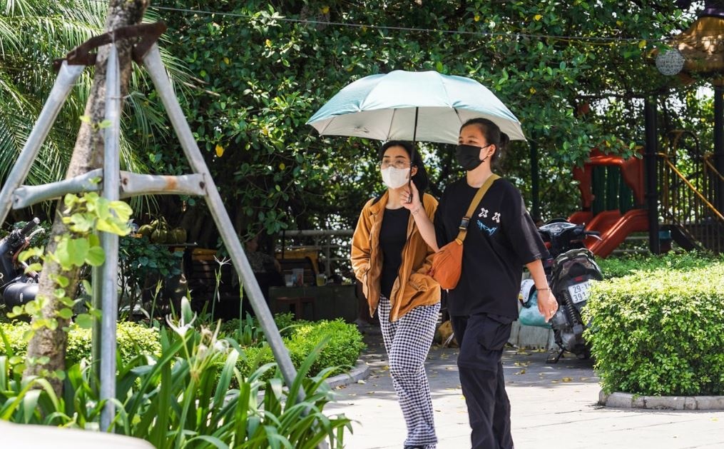 Mien Bac nang nong gay gat hinh anh