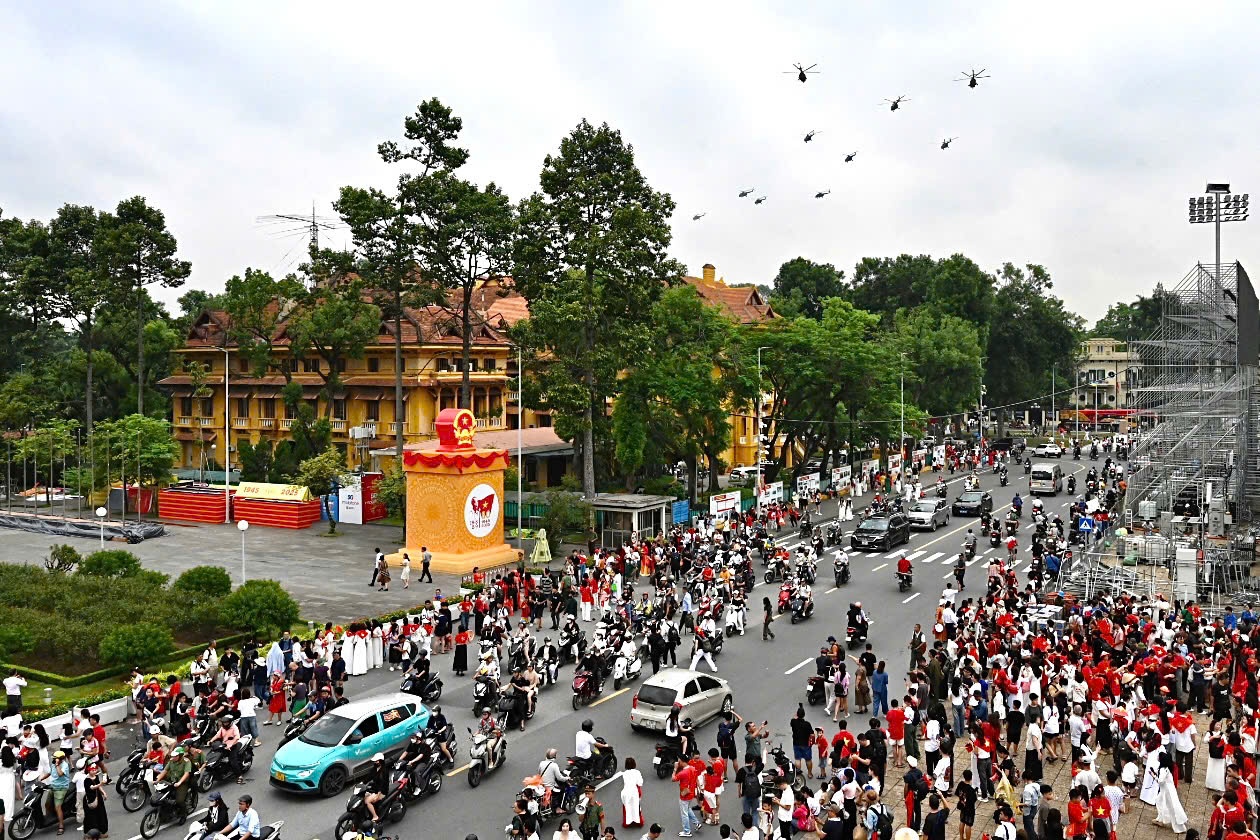 Hang tram doi y te ung truc phuc vu le dieu binh, dieu hanh A80 hinh anh