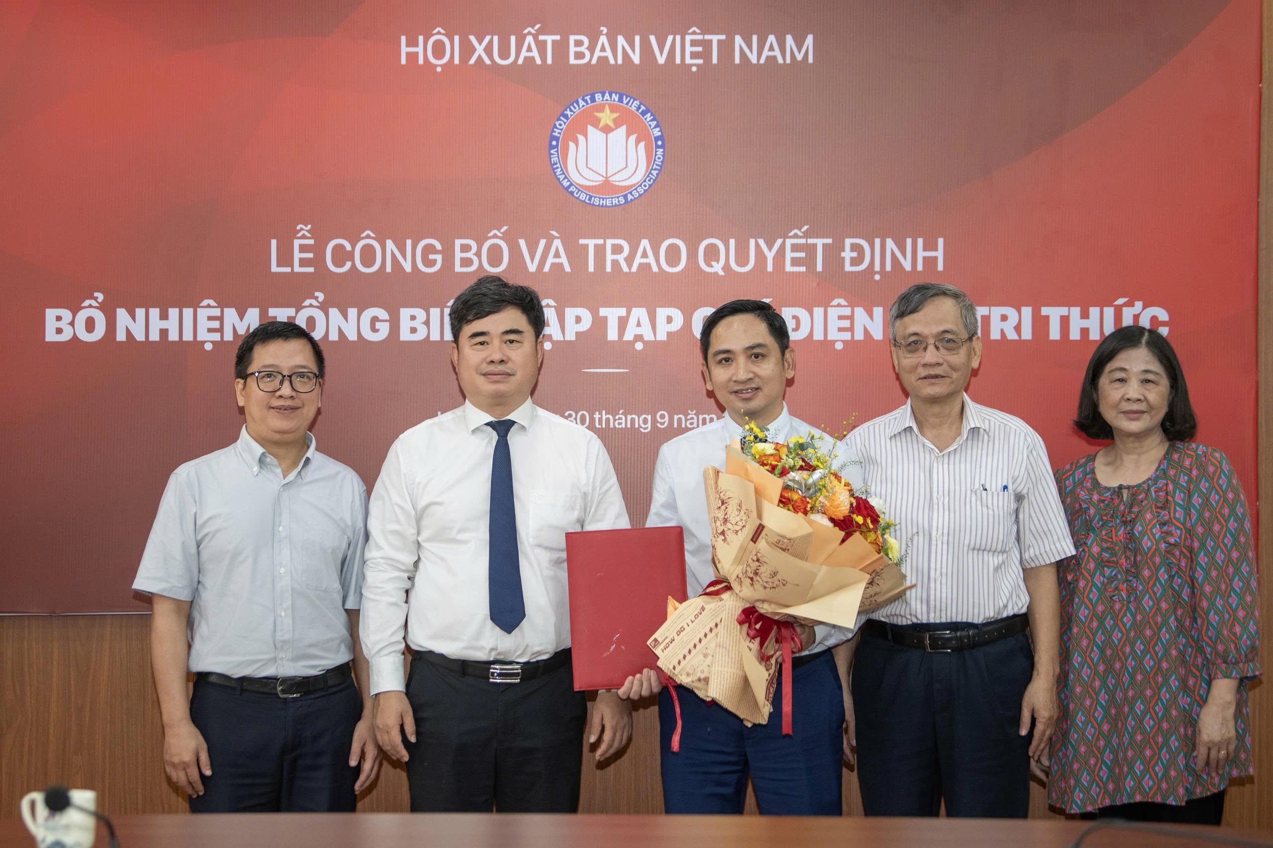 Bo nhiem Tong bien tap anh 2