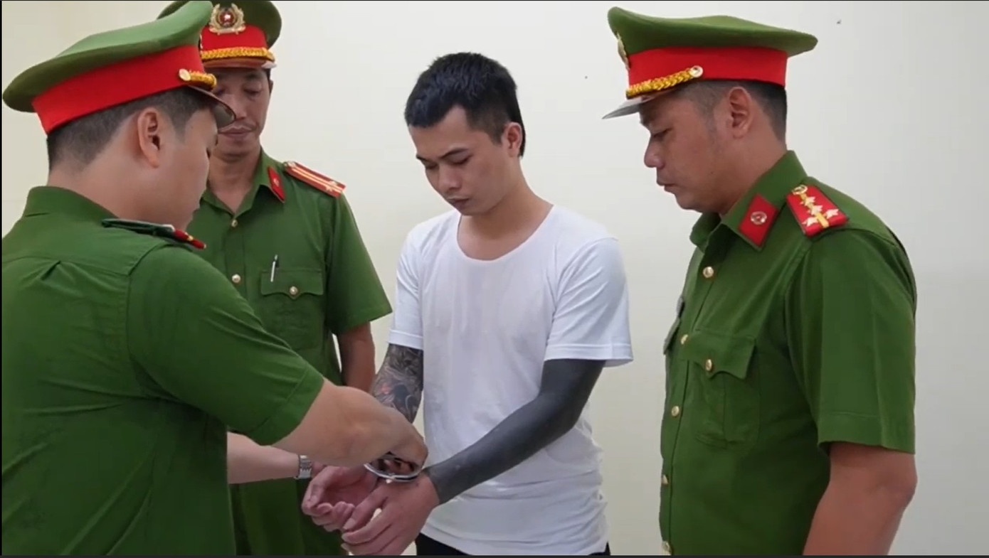 Chu tai khoan TikTok 'Tang Keng Ong Trum' bi bat hinh anh