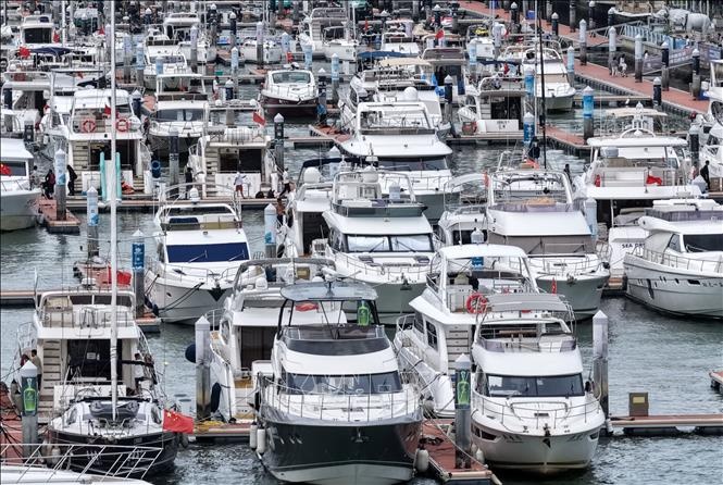 Trung Quoc dong cua thanh pho du lich Tam A de ung pho bao Kajiki hinh anh