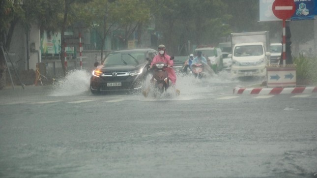 Mua mien Bac Ha Noi anh 1