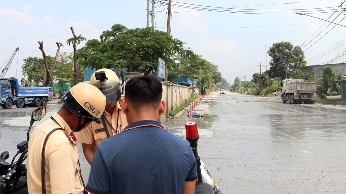 Canh sat giao thong anh 1
