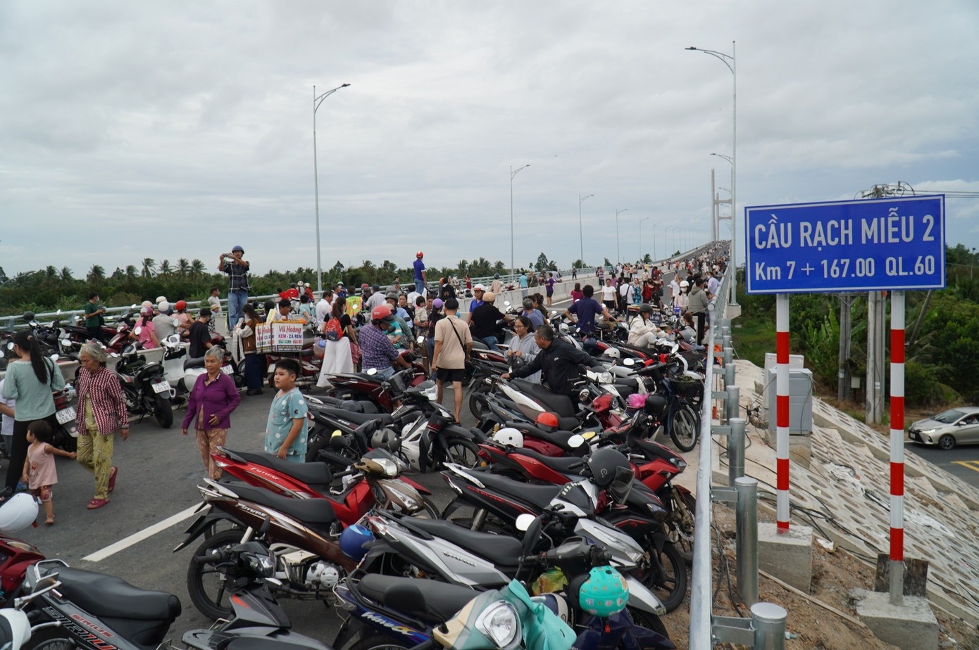Cau Rach Mieu anh 2
