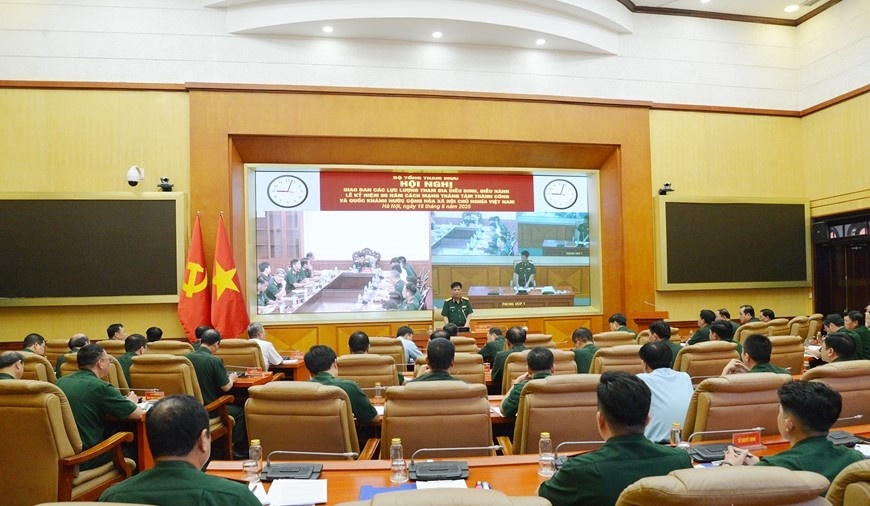 Dieu binh Quoc khanh 2/9 anh 1