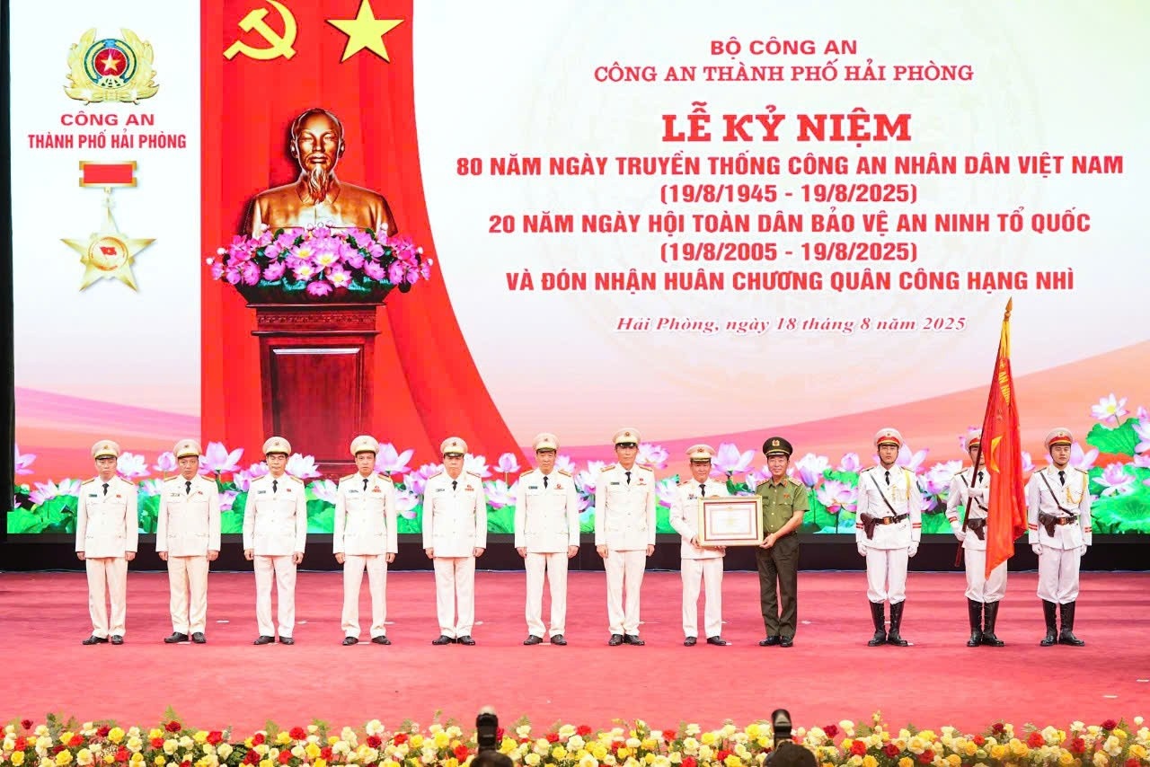 Cong an Hai Phong anh 2