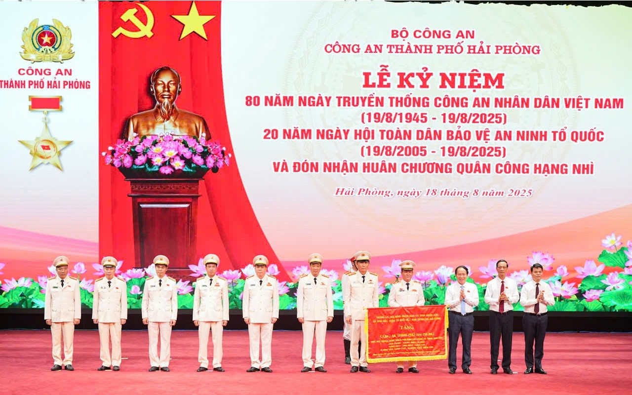 Cong an Hai Phong anh 3