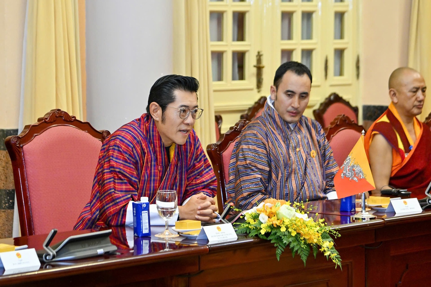 Chu tich nuoc Luong Cuong anh 8