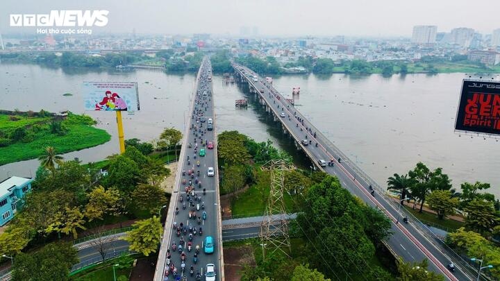 TP.HCM cam cau Binh Trieu anh 1