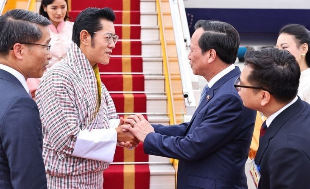 Quoc vuong Bhutan va Hoang hau bat dau tham Viet Nam hinh anh