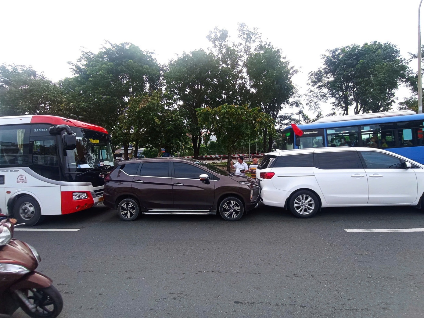 Ket cua ngo Dong TP.HCM anh 1