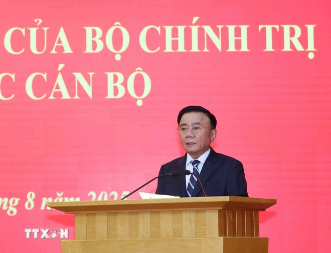 Pham Gia Tuc Trung uong anh 2