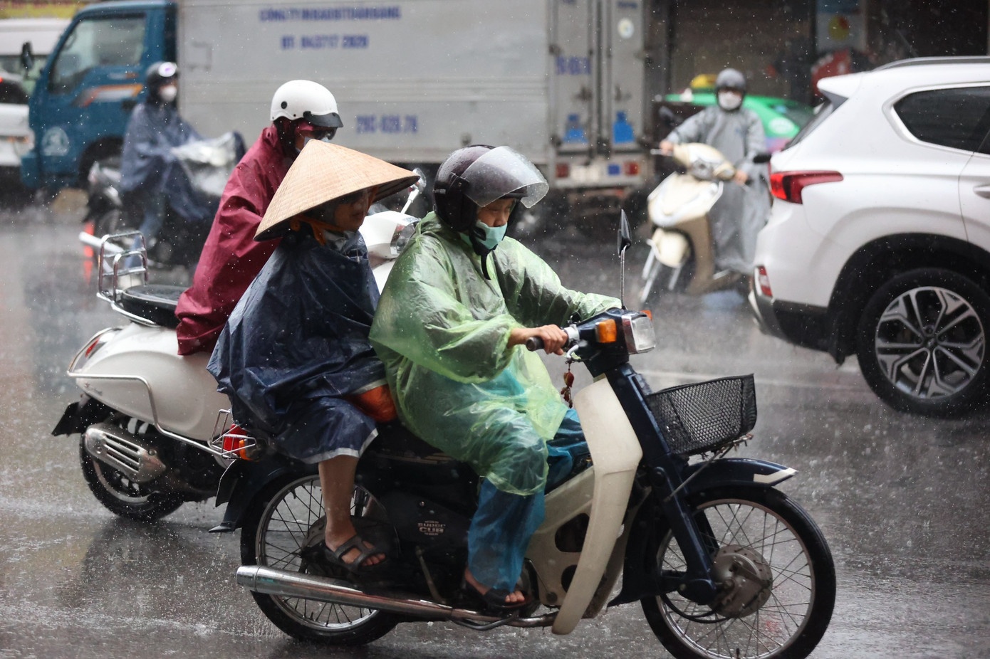Mua Ha Noi ngay 22/8 anh 1