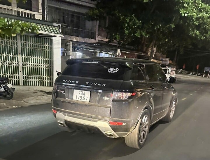 Range Rover lao nha dan anh 1